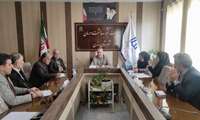 دیدار و گفتگو دکتر قاسمی و مسئولین حوزه سلامت با اعضای مجمع خیرین شهرستان رزن
